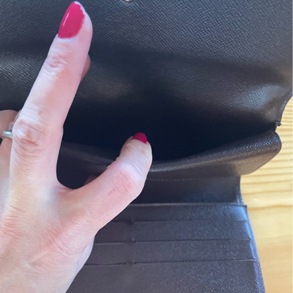 Louis Vuitton Damier Wallet GUC - Picture 7 of 15